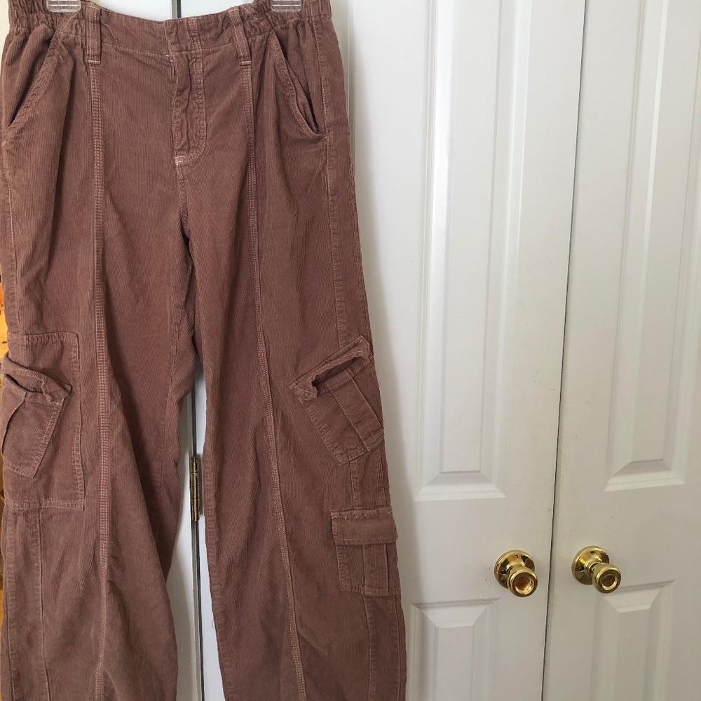 NWOT Urban Outfitters Y2K Cargo Pants